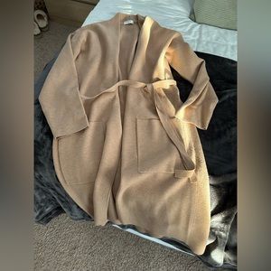 Aritzia Babaton Ty Cartigan